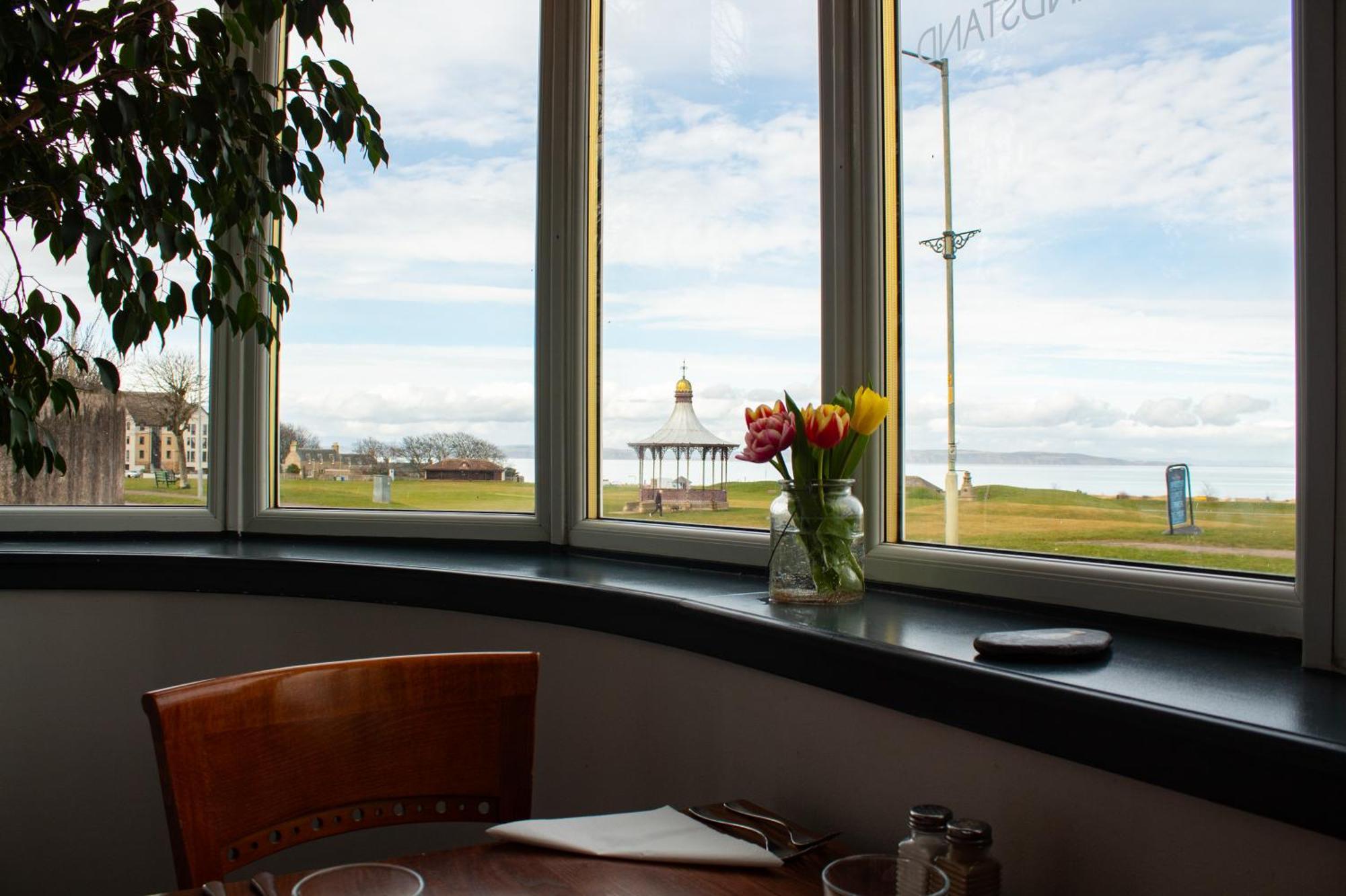 The Bandstand Hotel Nairn Exterior foto